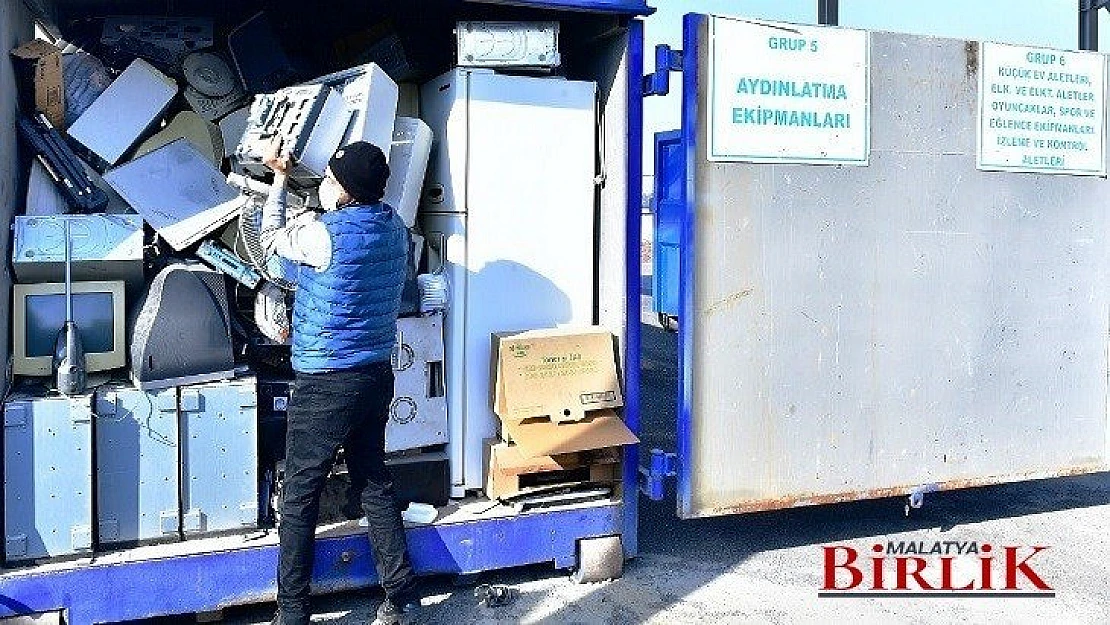Yeşilyurt Belediyesinden, 3.244 Kg. Atık Elektrik Ve Elektronik Eşya Topladı