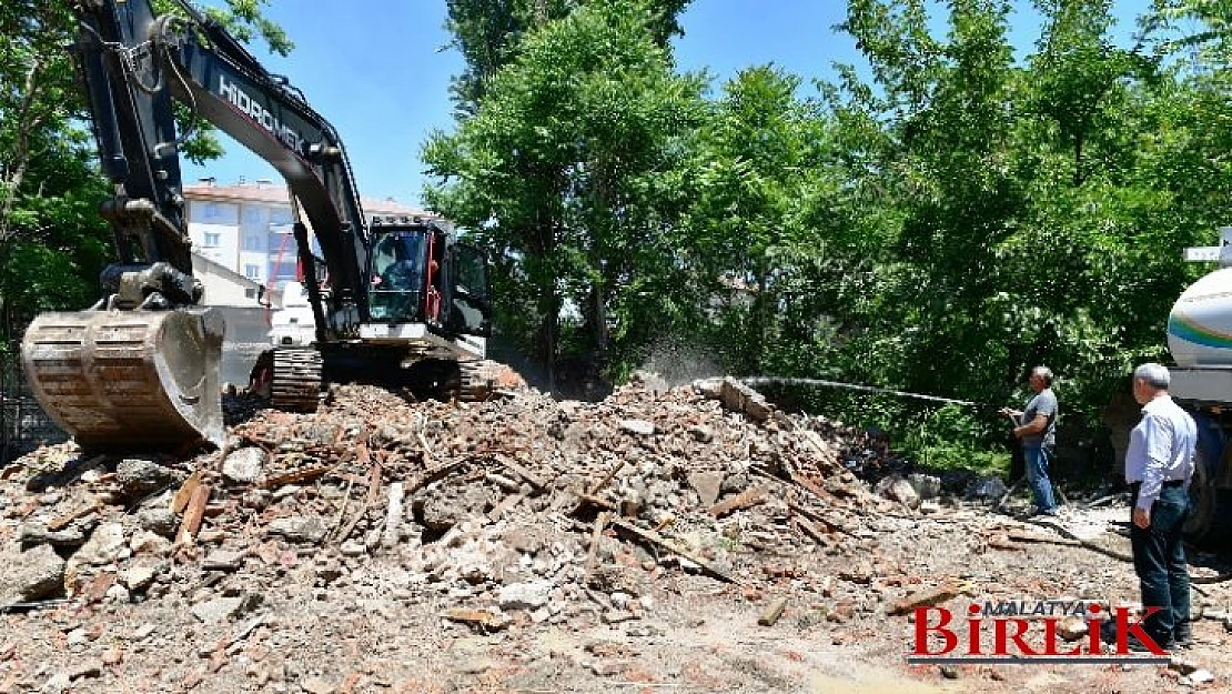 Yeşilyurt Belediyesinden Çalışmalar Aralıksız Devam Ediyor