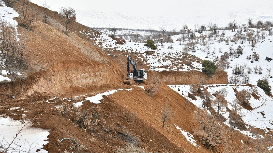 Yeşilyurt'ta Kırsal Bölgelerin Ulaşım Standardı Yükseliyor