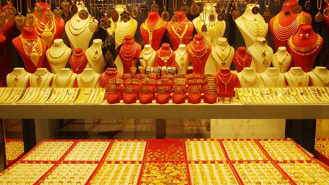 Altın daha da yükselecek mi? Kuyumcular ne diyor?