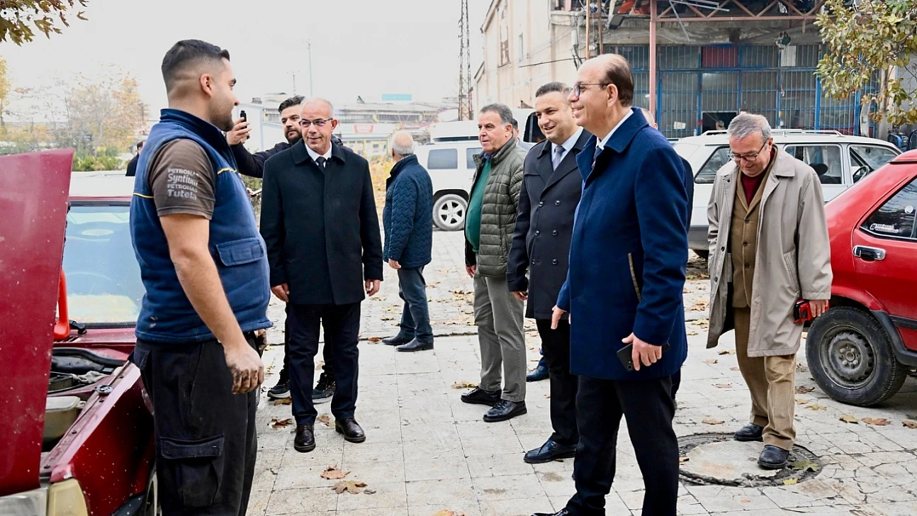 Başkan Geçit, Özsan Sanayi Sitesi Esnafının Taleplerini Dinledi