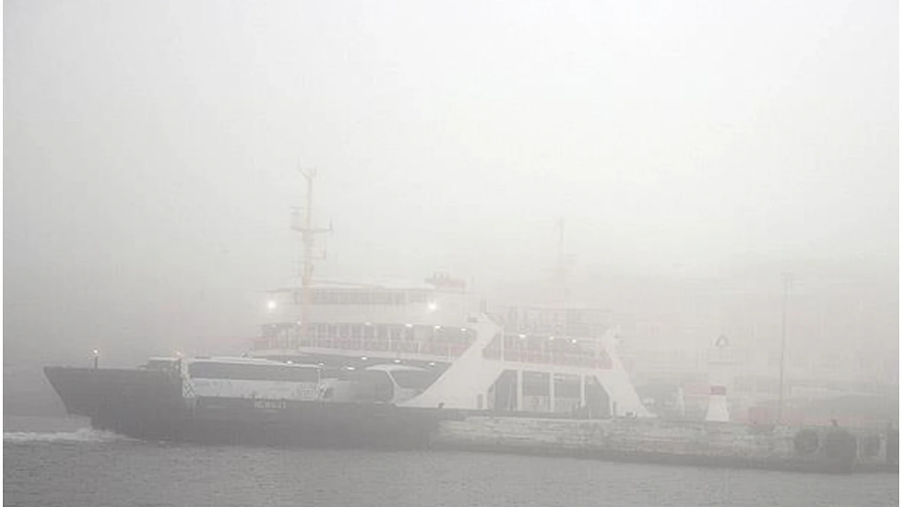 Çanakkale Boğazı'nda Deniz Trafiği Askıya Alındı