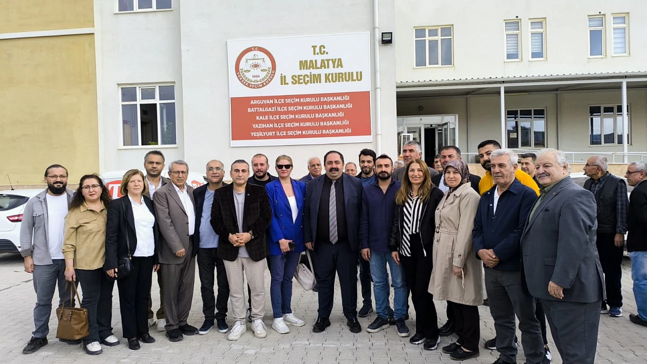 CHP Malatya İl Yönetimi Mazbatasını Aldı