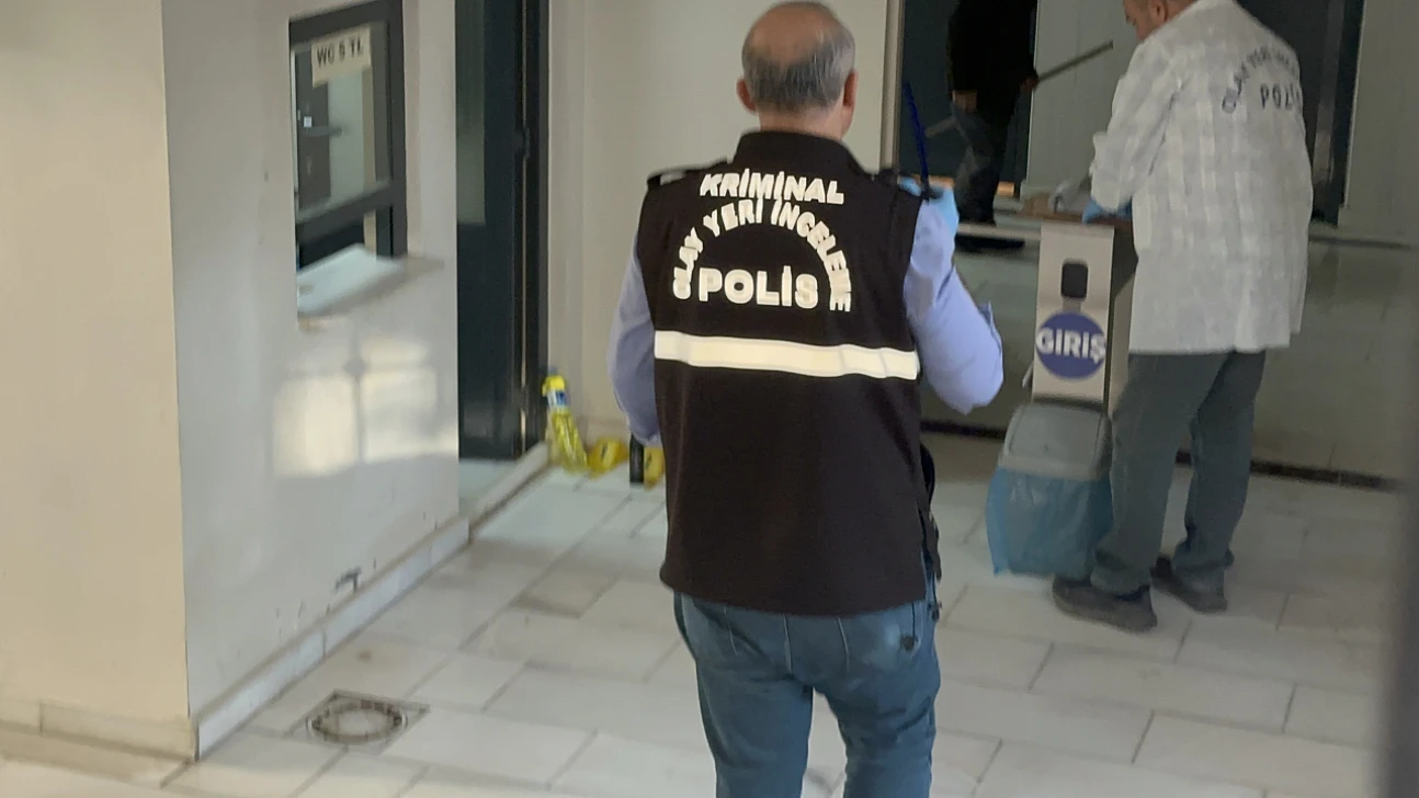 Kernek Camisi'nde Şüpheli Çanta Paniği!