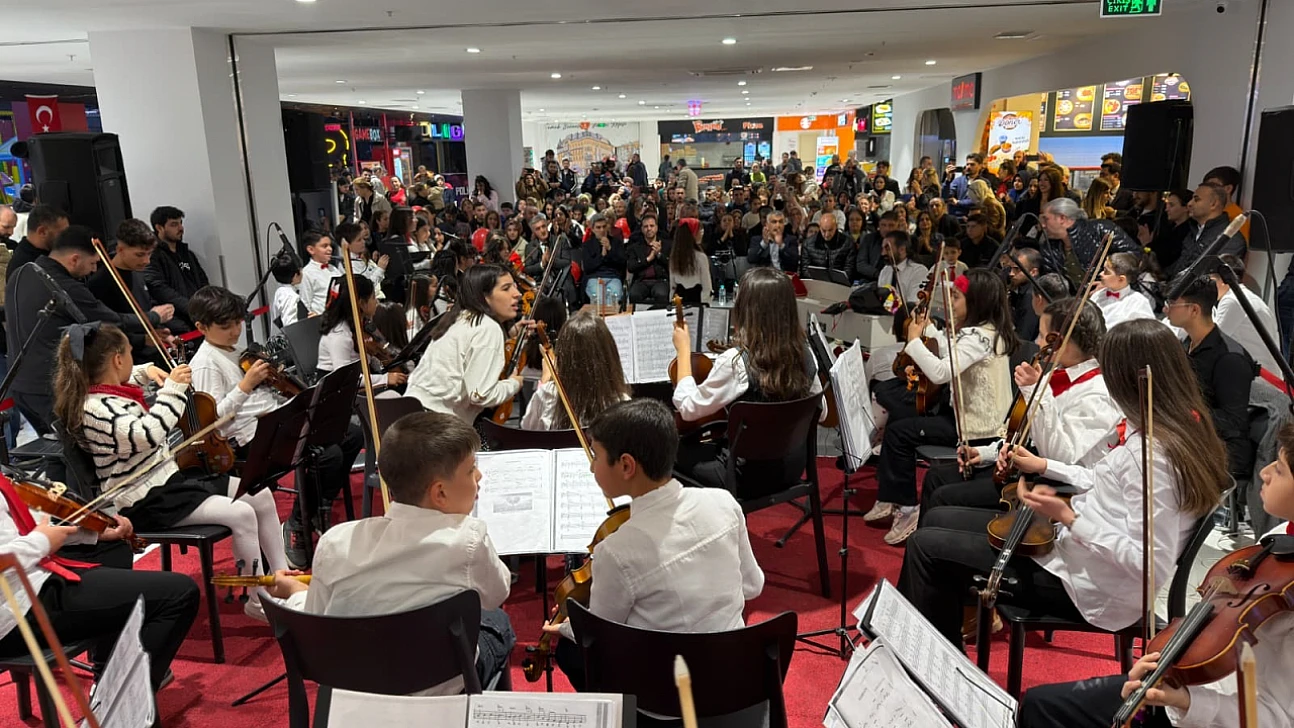 Malatya City Outlet'te Çocuk Hakları Coşkusu