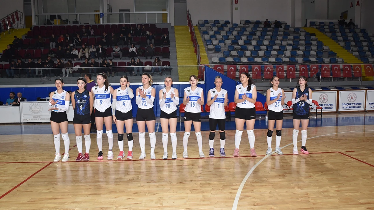 Malatya Voleybol Kulübünden Geri Dönüş Galibiyeti