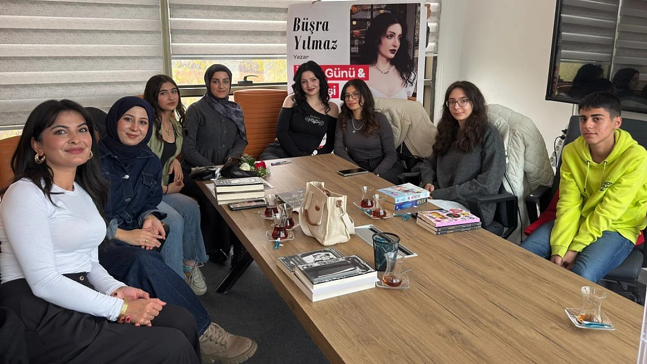 Yazar Büşra Yılmaz: 'Beş Yıl Sonra Yeniden Edebiyata Döndüğüm İçin Çok Heyecanlıyım'