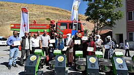 Kırsal Kalkınmaya Destek: Malatya'da Ailelere Hamur Yoğurma Makinesi Teslimi