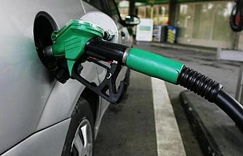 Akaryakıta 80 kuruş zam