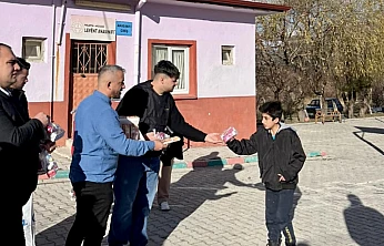 Akçadağ'da Eğitimde Fırsat Eşitliğine Katkı: Öğrencilere Sosyal Destek