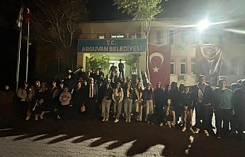 Arguvanlı Gençler 29 Ekim'i Ankara'da Kutladı