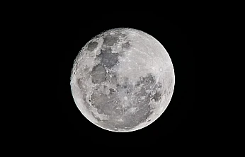 Ay, Mars'a Giden Yolun Test Sahası Oluyor