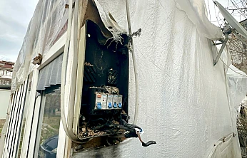 Bahçeye Düşen Yüksek Gerilim Hattı Engelli Genci Bayılttı