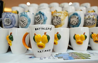 Battalgazi Belediyesi Sanat Atölyelerinin Ürünleri Ziyaretçilerle Buluştu