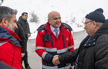 Büyükşehir Belediyesi Ekipleri  Karla Mücadelede 7/24 Sahada