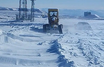 Büyükşehir Belediyesi Karla Mücadele Ekipleri Çalışmalarına Devam Ediyor