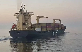 Çanakkale Boğazı'nda fırtına nedeniyle transit gemi trafiği durduruldu