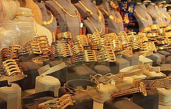 Çeyrek Altın 9.544 TL, Cumhuriyet Altını 38.026 TL'den Satılıyor