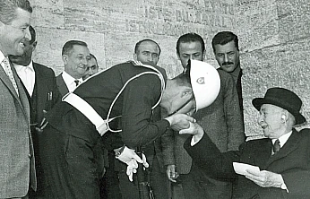 CHP'li Veli Ağbaba'dan 2'nci Cumhurbaşkanı İsmet İnönü İçin Anma Açıklaması