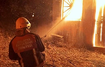 Hekimhan'da Baraka Yangını Korkuttu