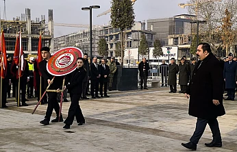 İnönü İçin Malatya'da Anma Töreni: CHP'den Çelenk Sunumu