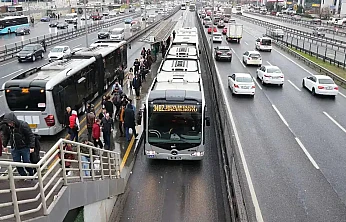 İstanbul'da Maraton Alarmı: Kritik Noktalar 03.00'ten İtibaren Araç Geçişine Kapanacak
