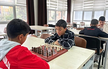 Kernek ve Melekbaba Semt Konakları Satrançta Zirvede