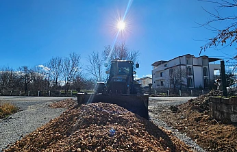 Kışın Bozduğu Yollar Yenileniyor