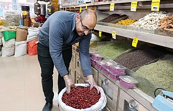 Kuşburnu ve Pekmez Kışın Vazgeçilmezi