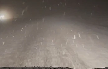 Malatya'da Kar Alarmı: Ekipler Yol Açma Çalışmalarını Sürdürüyor