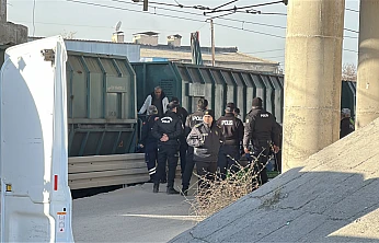 Malatya'da Tren Altında Kalan Genç Yaşamını Yitirdi