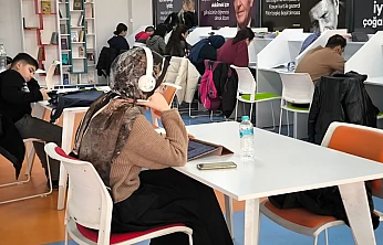 Modern Yapısı ve Zengin İçeriğiyle Çilesiz Kütüphanesi Yoğun İlgi Görüyor