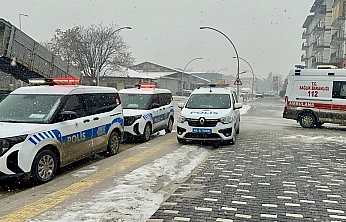 TOKİ Konutlarında Gerilim: Çatıya Çıkan İşçi Hastaneye Kaldırıldı