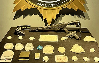 Torbacılara Operasyon: 2,2 Kilo Metamfetamin Ele Geçirildi