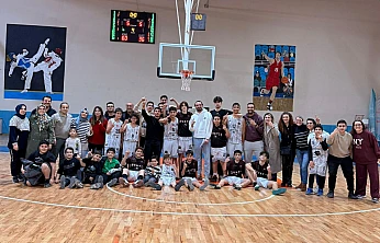 U14'te Büyük Başarı: Sportif Basketbol'dan 60-36'lık Final Zaferi