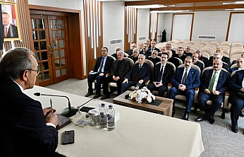 Vali Seddar Yavuz Esnaf Odaları İstişare Toplantısı'na Katıldı