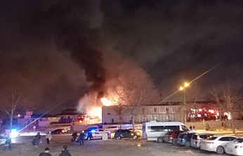 Yakınca Mahallesi'nde Korkutan Yangın: Konteynerler Alevlere Teslim Oldu