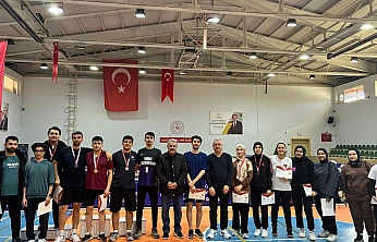 Yakınca Spor Salonu'nda Rekabet Dolu İki Gün