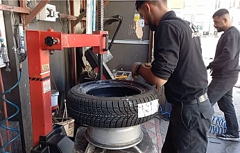 Yeni Düzenleme: Kış Lastiği Takmayan Ticari Araçlar Yola Devam Edemeyecek