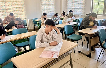 Yeşilyurt Belediyesi Öğrenciler İçin Deneme Sınavı Düzenledi