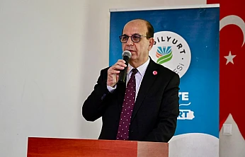 Yeşilyurt'ta Gençliğe Yatırım Sürüyor: TYT–AYT Kaynak Kitapları Dağıtıldı