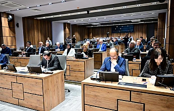 Yeşilyurt'ta Kütüphane ve Elektrikli Araç Şarj İstasyonları İçin Önemli Kararlar