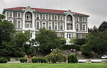 YÖK Başkanı Özvar: 'Hedefimiz İlk 100'de Kalıcı Türk Üniversiteleri'