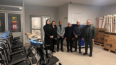 Maldia Derneği'nden Hastaneye 15 Adet Tekerlekli Sandalye Bağışı