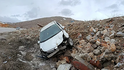 Malatya–Adıyaman Yolunda Trafik Kazası: 5 Yaralı