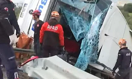 Antalya'da yolcu otobüsü kazası: 8 ölü, 26 yaralı