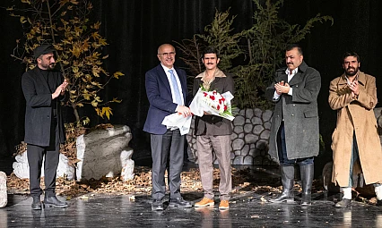 Başkan Sami Er, MABESEM'in 'Pusuda' Oyununu İlgiyle İzledi