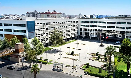CHP'li Antalya Aksu Belediyesi'nde Sarsıntı: Başkan Yardımcıları Peş Peşe İstifa Etti