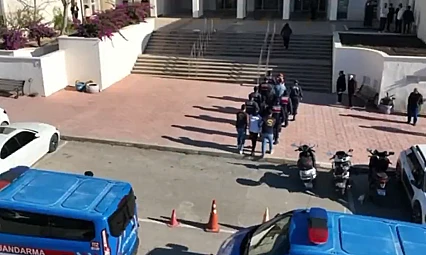 Göçmen kaçakçılarına operasyon: 14 ilde 112 tutuklama