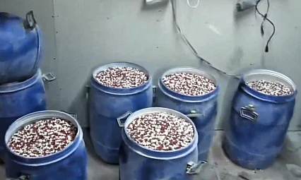 İstanbul ve İzmir'de uyuşturucu operasyonu: Milyonlarca hap ele geçirildi